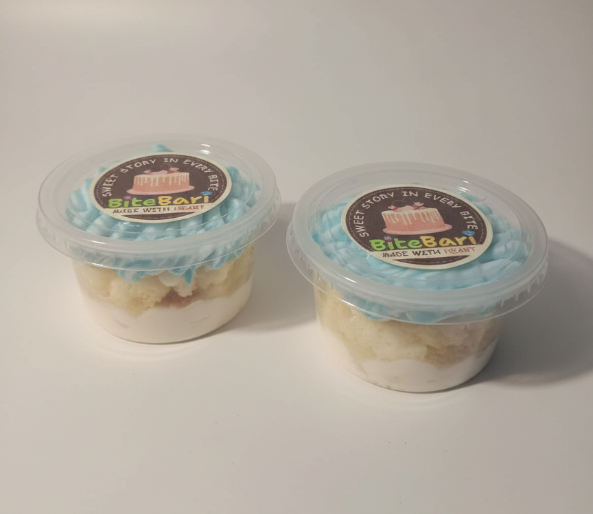 Classic Vanilla Mini Jar Cake