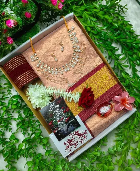 Saree Combo Gift Set